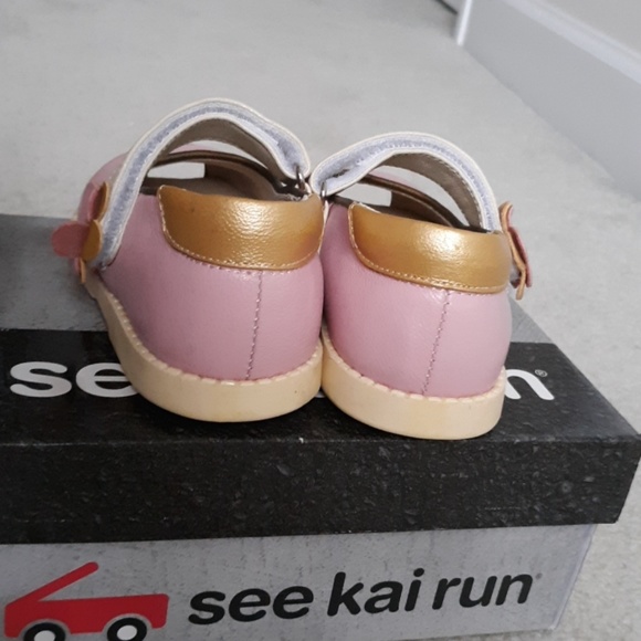 *SOLD*🆕️SEE KAI RUN pink gold bronze shoes size 6 - Picture 4 of 6